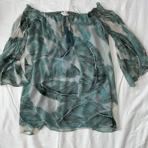 Vestique Palm Leaf Off-Shoulder Mini Dress